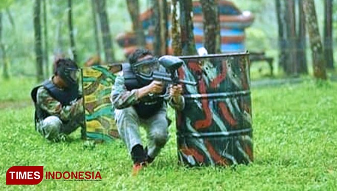 wisata-Pinus-Camp-Songgon-Banyuwangi.jpg
